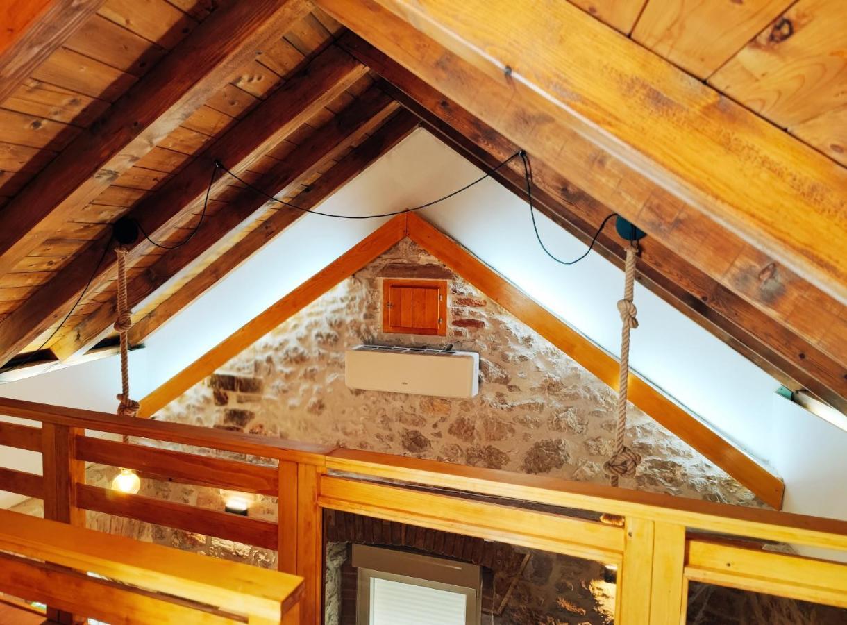 Falcons Nest シベニク エクステリア 写真